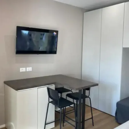 Monolocale Nuovo Arredato Vista Mare